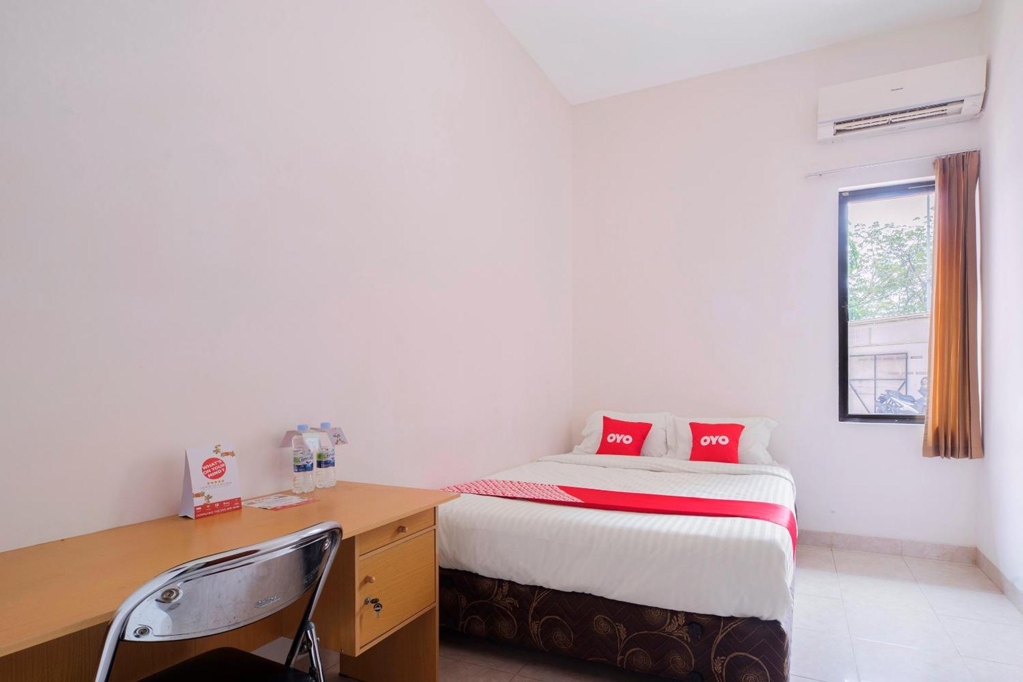 Super Oyo 866 Idola Residence Jakarta Exterior photo